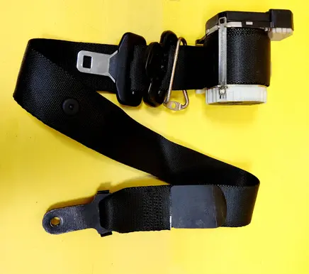 Ford Mondeo Mk III Front seatbelt 1S71F6129