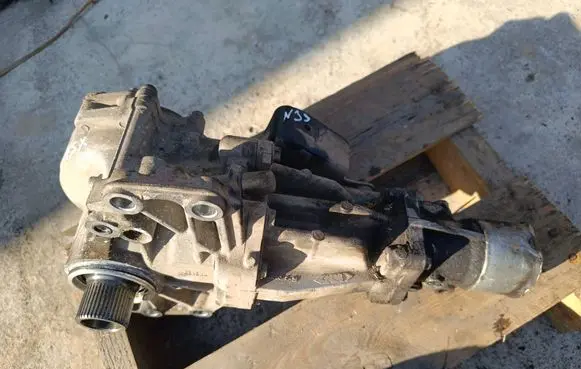 Mitsubishi ASX Gearbox transfer box case 067038 067039