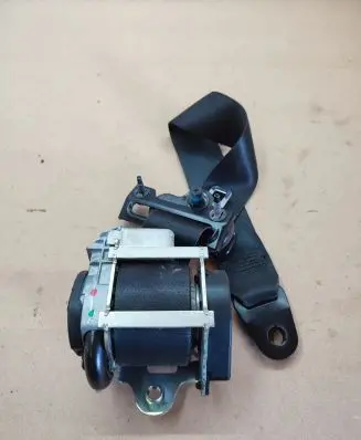 Land Rover Freelander 2 - LR2 Front seatbelt 