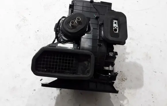 Dacia Sandero III Interior heater climate box assembly 272705961R
