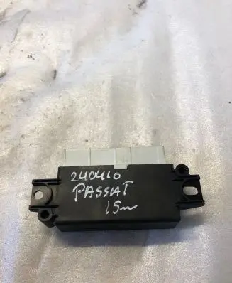 Volkswagen PASSAT B8 Parking PDC control unit/module 5q0919294l