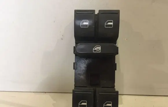 Volkswagen Touran I Electric window control switch 1K4959857B