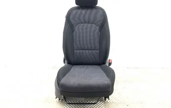 Hyundai i30 Front passenger seat 