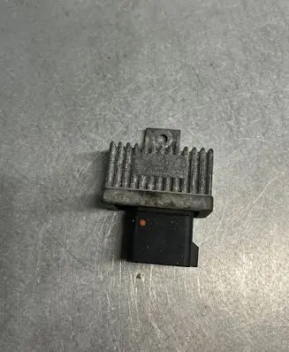 Renault Laguna II Glow plug pre-heat relay 7700115078