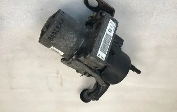 Citroen Berlingo Power steering pump 9807201780