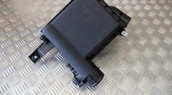 Toyota Prius+ (ZVW40) Air filter box 1770537121 1781237030 1770137170