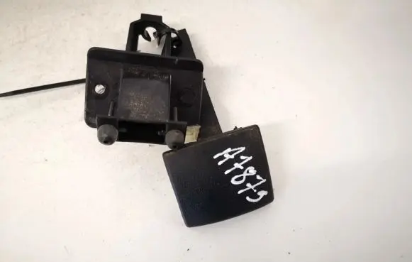 Handbrake/parking brake lever assembly