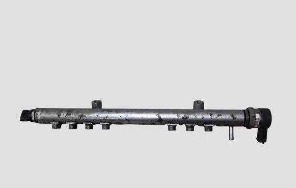 Volvo V70 Fuel main line pipe 30777759 0445215025