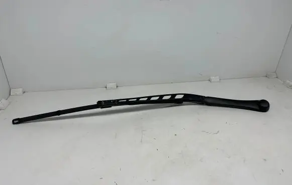 BMW 5 E60 E61 Front wiper blade arm 61617035099 1105