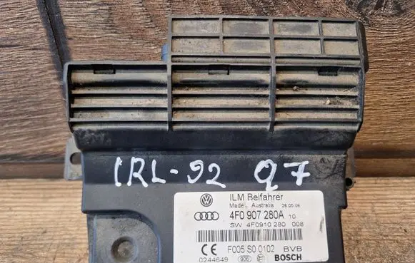 Audi Q7 4L Other control units/modules 4F0907280A10 4F0910280008 F005S00102