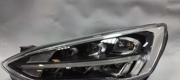 Ford Focus Headlight/headlamp JX7B-13E015-AE