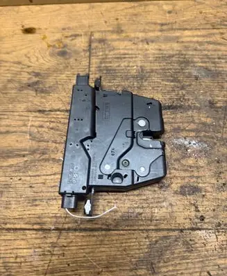 Tailgate/trunk/boot lock/catch/latch
