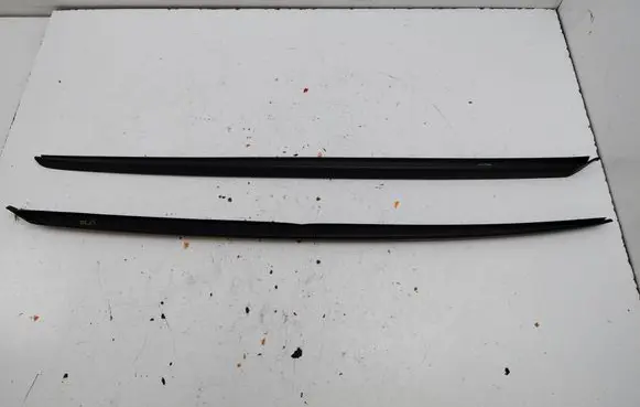 Audi A4 S4 B9 8W Windshield trim 8W0854327C 8W0854328C
