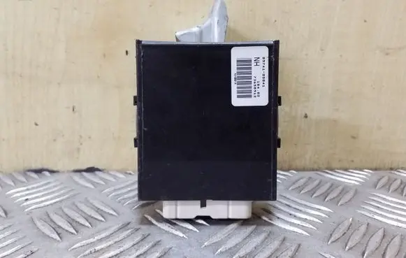 Toyota Avensis T220 Other control units/modules 8974105041
