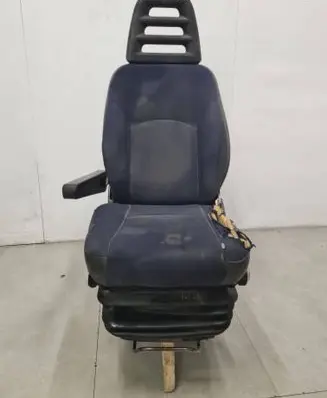 Iveco Daily 5th gen Front driver seat 25R040003