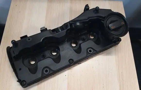 Rocker cam cover