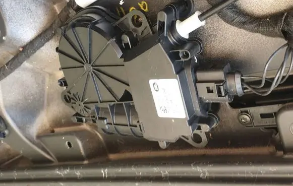 Land Rover Range Rover Sport L494 Soft lock spindle drive 