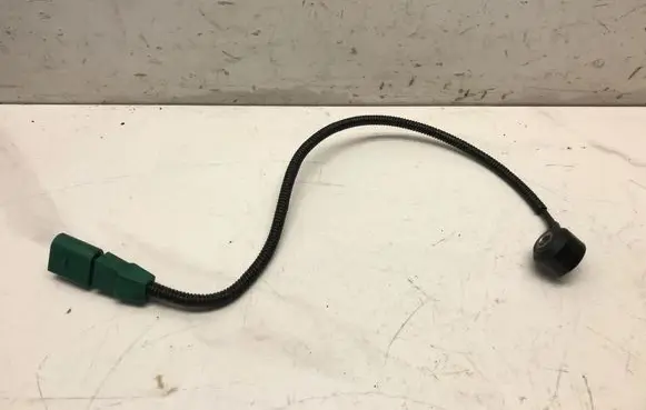 Audi A4 S4 B8 8K Detonation knock sensor 06E905377A