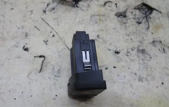 Audi Q5 SQ5 Hazard light switch 8R2941509A