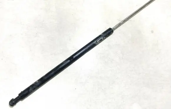 Lexus IS 220D-250-350 Tailgate/trunk strut/damper