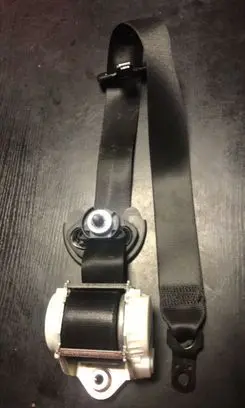 BMW X3 E83 Front seatbelt 34003070