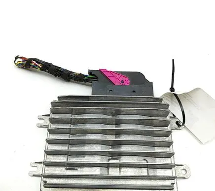 Audi A4 S4 B9 8W Sound amplifier 8Y0035465