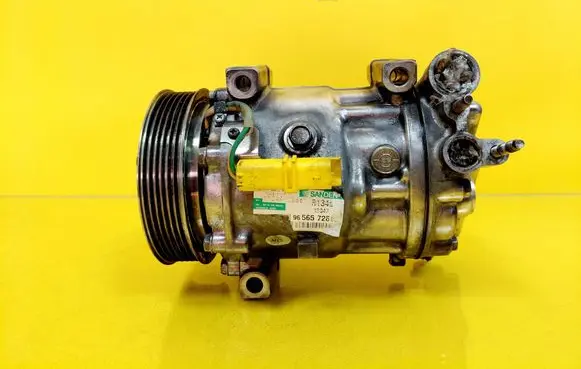 Peugeot 407 Air conditioning (A/C) compressor (pump) 9656572680