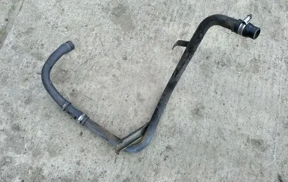 Mercedes-Benz Sprinter W901 W902 W903 W904 Engine coolant pipe/hose