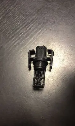 Mercedes-Benz E W210 Intake air temperature sensor 0005422818