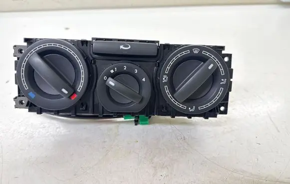 Volkswagen Transporter - Caravelle T5 Climate control unit 7H0819045A9B9