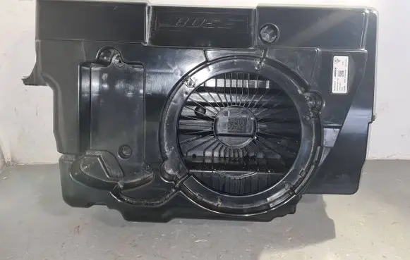 Porsche Macan (95B) Subwoofer speaker 95B035481B