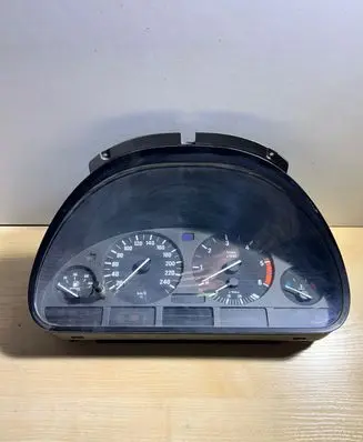 BMW 5 E39 Speedometer (instrument cluster) 62118375898 VD0110008 11000873504