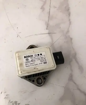 Audi A4 S4 B8 8K ESP acceleration yaw rate sensor 8K0907637A