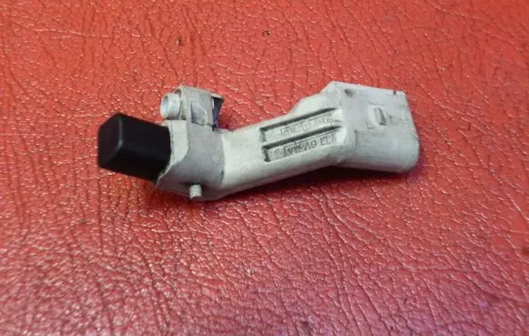 Volkswagen Golf V Crankshaft position sensor 045906433A