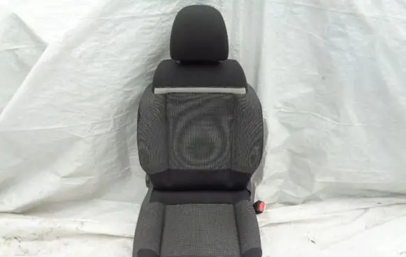 Citroen C3 Aircross Front passenger seat 