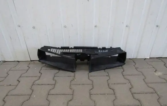 Opel Astra L Radiator trim 9842350180