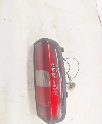 Nissan Navara D22 Rear/tail lights