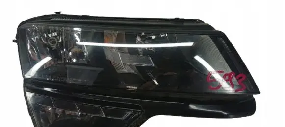 Skoda Karoq Headlight/headlamp