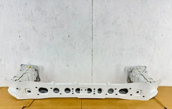 Ford C-MAX II Front bumper cross member 