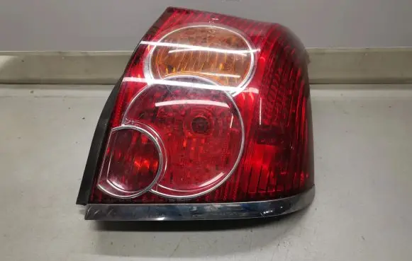 Toyota Avensis T250 Rear/tail lights