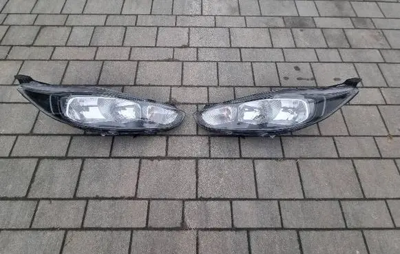 Ford Fiesta Headlight/headlamp