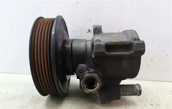 Volkswagen Polo III 6N 6N2 6NF Power steering pump 030145157D