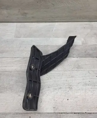 Citroen C4 Cactus Fender mounting bracket 9805295880