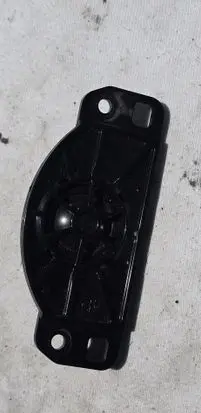 Audi A6 C7 Front door speaker brak