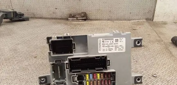 Citroen Nemo Fuse module 01368890080