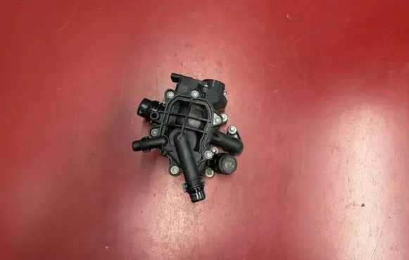BMW X3 G01 Thermostat/thermostat housing 7644811 11537644811