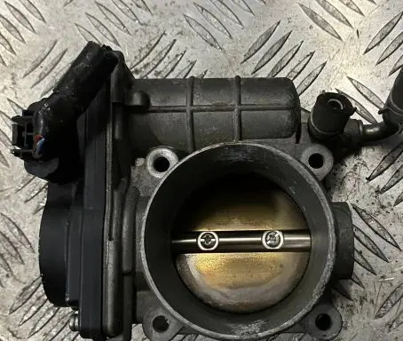Nissan Qashqai Throttle valve MR20 MR20DE