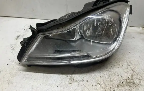 Mercedes-Benz C W204 Headlight/headlamp 20191202 3401135A