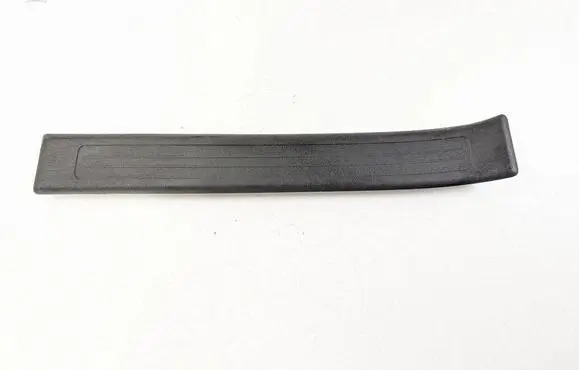 Mercedes-Benz GL X164 Rear sill trim cover A1646801535