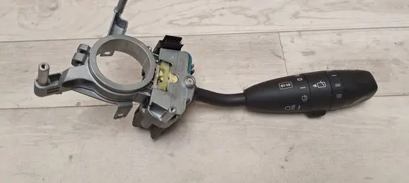 Mercedes-Benz B W245 Wiper control stalk A1695450010 281888
